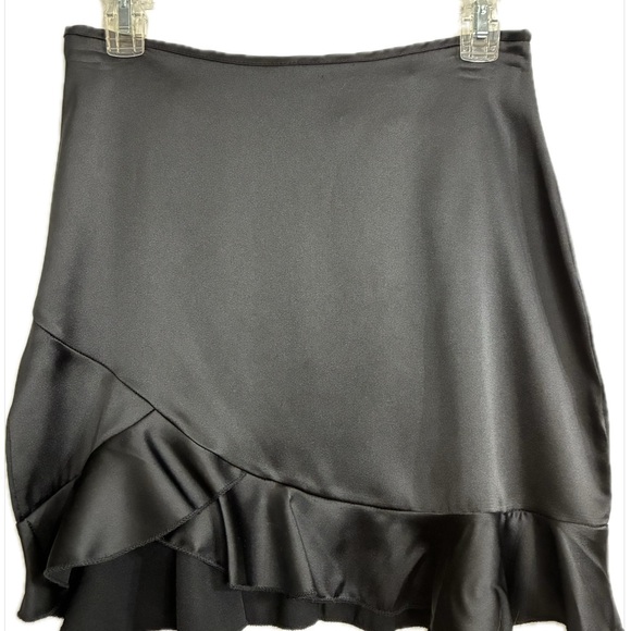 Nanamacs Black Satin Ruffle Mini Skirt Sz Medium NWT - Picture 2 of 5